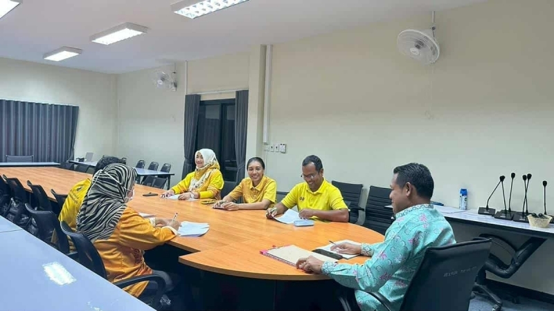 ประชุมบุคลากร สำนักงานการศึกษาเอกชนอำเภอจะแนะ ประจำเดือน ตุลาคม 2568