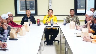 ประชุมมูเดร์ศูนย์การศึกษาอิสลามประจำมัสยิด (ตาดีกา)ในสังกัด