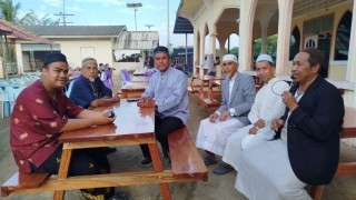 สำนักงานการศึกษาเอกชนอำเภอเมืองนราธิวาส ร่วมกิจกรรมละศีลอดกับชมรมตาดีกาตำบลมะนังตายอ 