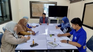 ผอ.สช.อ.เมืองนราธิวาส เป็นประธานการประชุมกิจกรรมส่งเสริมทันตสุขและป้องกันโรคในช่องปากในโครงการตาม พระราชดำริฯ  