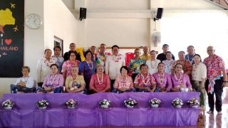 ร่วมพิธีเปิดการจัดงานประเพณีวันสงกรานต์ ประจำปี 2569 ซึ่งมีกิจกรรมสำคัญ ได้แก่ การสรงน้ำพระพุทธรูป การสรงน้ำพระสงฆ์ และการรดน้ำขอพรผู้สูงอายุ เพื่อสืบสานขนบธรรมเนียมประเพณีอันดีงามของไทย และเสริมสร้างความสัมพันธ์อันดีในชุมชน ณ วัดเขาเข็มทอง อำเภอแว้ง จังหวัดนราธิวาส