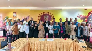 เข้าร่วมประชุมติดตามการจัดทำแบบเรียนแบบฝึกศูนย์การศึกษาอิสลามประจำมัสยิด (ตาดีกา)