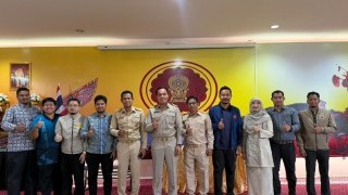ประชุมการจัดทำระบบเพื่อใช้ในการบริหารจัดการแข่งขันมหกรรมวิชาการ ของศูนย์การศึกษาอิสลามประจำมัสยิด(ตาดีกา) และสถาบันศึกษาปอเนาะ ในสังกัด