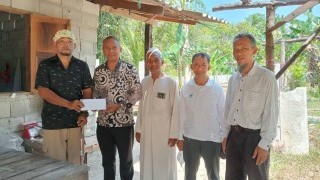 สช.อ.เมืองนราธิวาส ลงพื้นที่เยี่ยมให้กำลังใจผู้เรียนตาดีกา) ในสังกัด ที่ประสบเหตุอัคคีภัย ณ บ้านปะลุกาเสนียด ต.ลำภู อ.เมืองนราธิวาส 