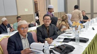 **สช.อ.เมืองนราธิวาส ร่วมประชุมกำหนดประเด็นการจัดทำระเบียบการจัดตั้งสถาบันศึกษาปอเนาะและศูนย์การศึกษาอิสลามประจำมัสยิด (ตาดีกา)**