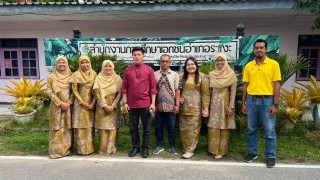 ร่วมต้อนรับนายภิญญา รัตนวรชาติ ผู้อำนวยการสำนักงานการศึกษาเอกชนจังหวัดนราธิวาส