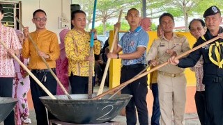 เข้าร่วมพิธีเปิดกิจกรรม “อาซูรอสัมพันธ์ ระดับปฐมวัย” ประจำปีการศึกษา 2568