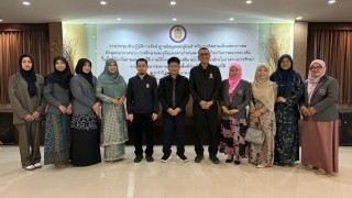 ประชุมจัดทำฐานข้อมูลและคู่มือสำหรับติดตามเด็กและเยาวชนที่หลุดออกจากระบบการศึกษา และคู่มือแนวทางมาตรการป้องกันการออกกลางคันในพื้นที่จังหวัดชายแดนภาคใต้ ณ โรงแรมเซาท์เทิร์น วิว ปัตตานี อำเภอเมืองปัตตานี จังหวัดปัตตานี