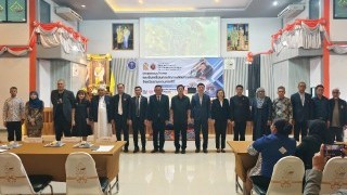 ร่วมต้อนรับ ดร.คมกฤช จันทร์ขจร ผู้ตรวจราชการกระทรวงศึกษาธิการ มอบนโยบายและขับเคลื่อนการศึกษาจังหวัดชายแดนภาคใต้