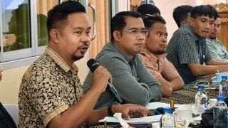 สช.อ.เมืองนราธิวาส  เข้าร่วมการประชุมขับเคลื่อนการดำเนินงานจัดการศึกษาทางไกลผ่านดาวเทียม (DLTV)