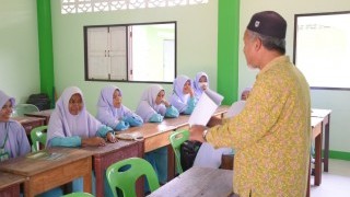 ลงตรวจและติดตามการให้เงินอุดหนุนโรงเรียนเอกชน ประจำปีการศึกษา 2658 