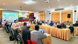 ประชุมติดตามการจัดทำแบบเรียนแบบฝึกศูนย์การศึกษาอิสลามประจำมัสยิด (ตาดีกา)