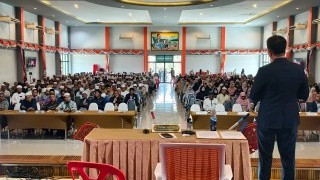 ประชุมมอบนโยบายและขับเคลื่อนการจัดการศึกษาเอกชนในพื้นที่จังหวัดชายแดนภาคใต้ ณ หอประชุมกระจูด วิทยาลัยชุมชนนราธิวาส อำเภอเมืองนราธิวาส จังหวัดนราธิวาส